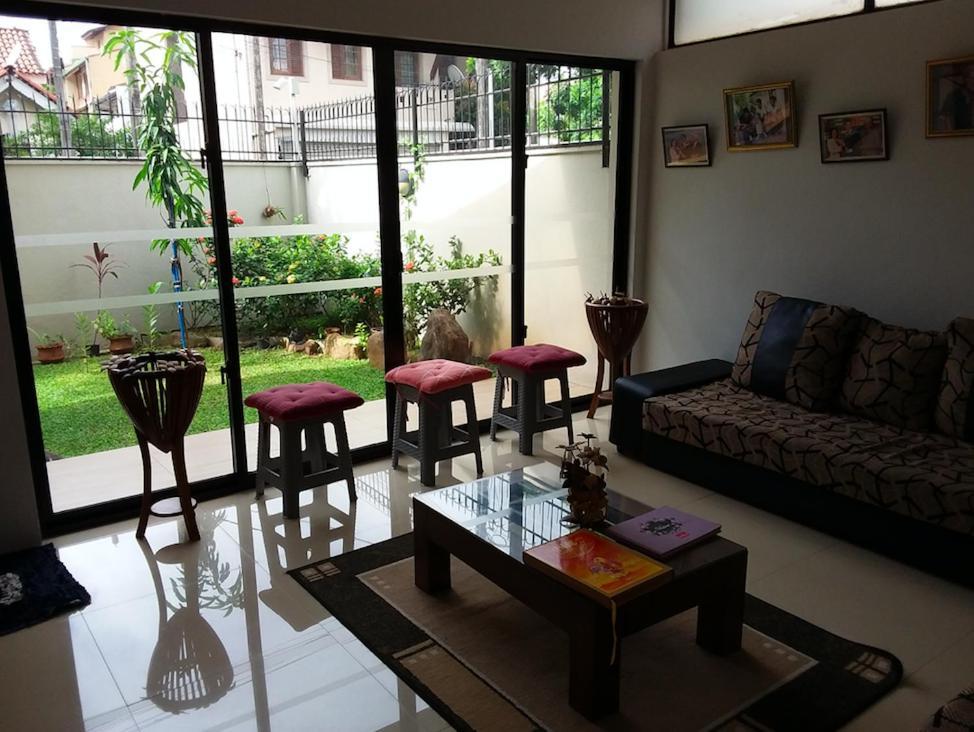 Colombo Residence *