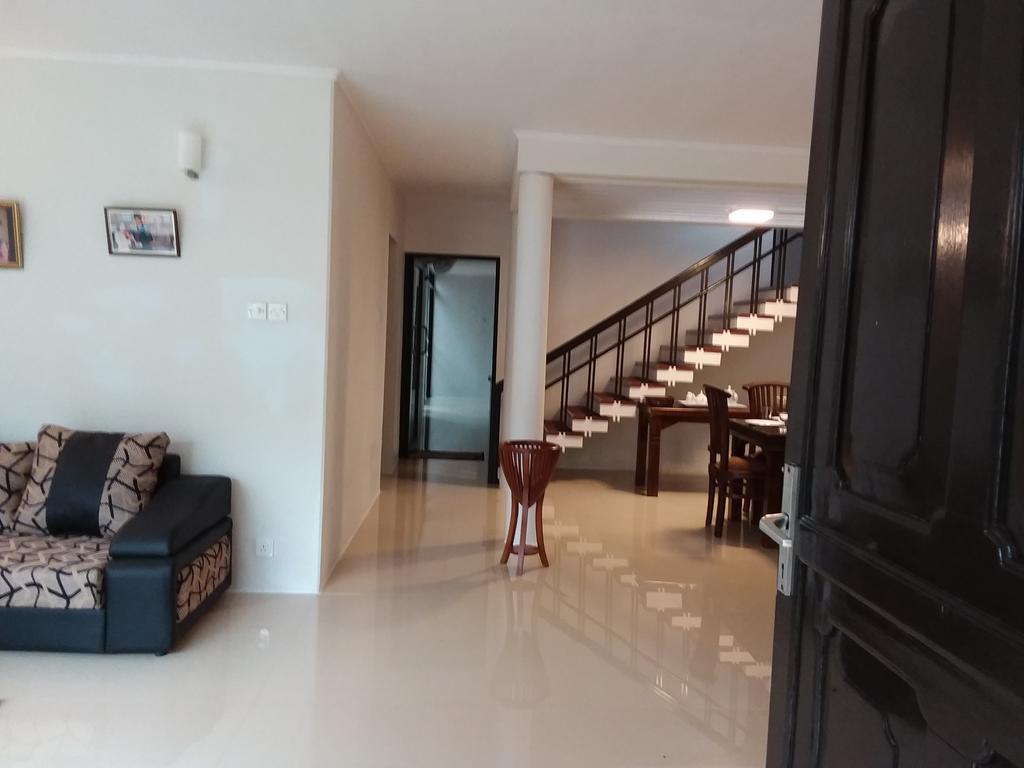 Colombo Residence *